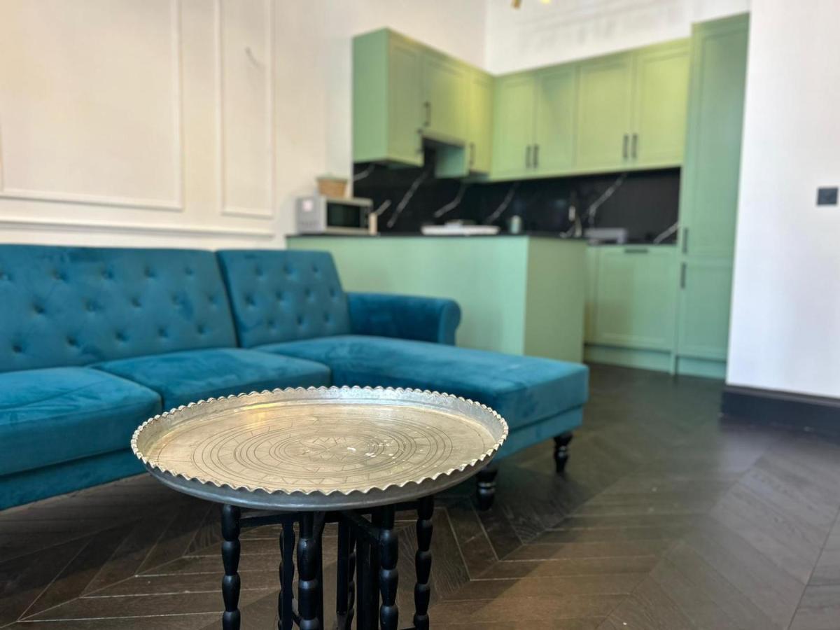 Апартаменты Earl's Court Luxe