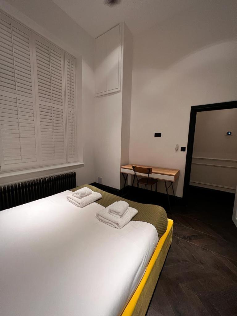 Earl's Court Luxe Апартаменты *