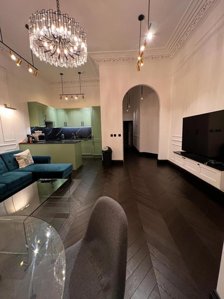 Earl's Court Luxe Апартаменты *