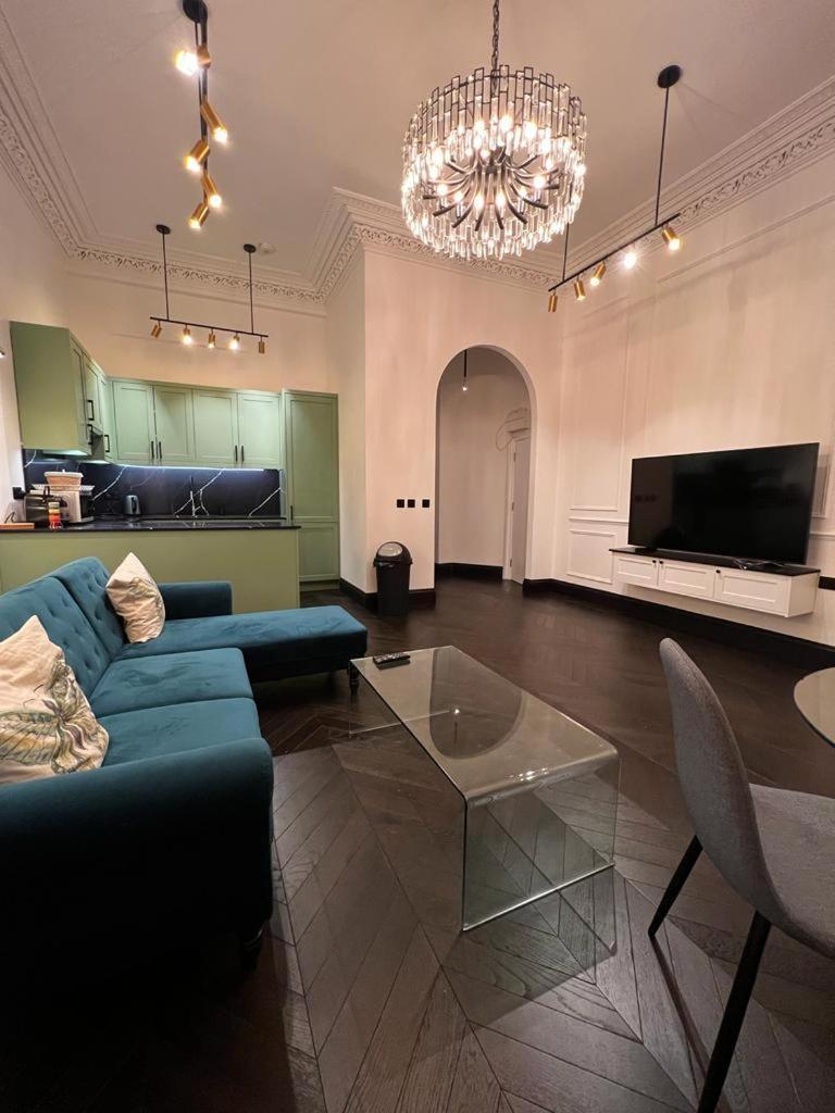 Earl's Court Luxe Лондон